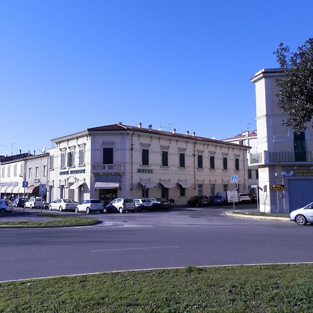 Hotel Stazione Livorno Eksteriør bilde