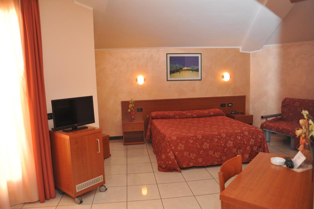 Hotel Stazione Livorno Eksteriør bilde