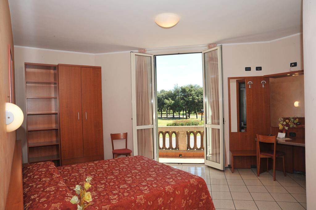 Hotel Stazione Livorno Eksteriør bilde