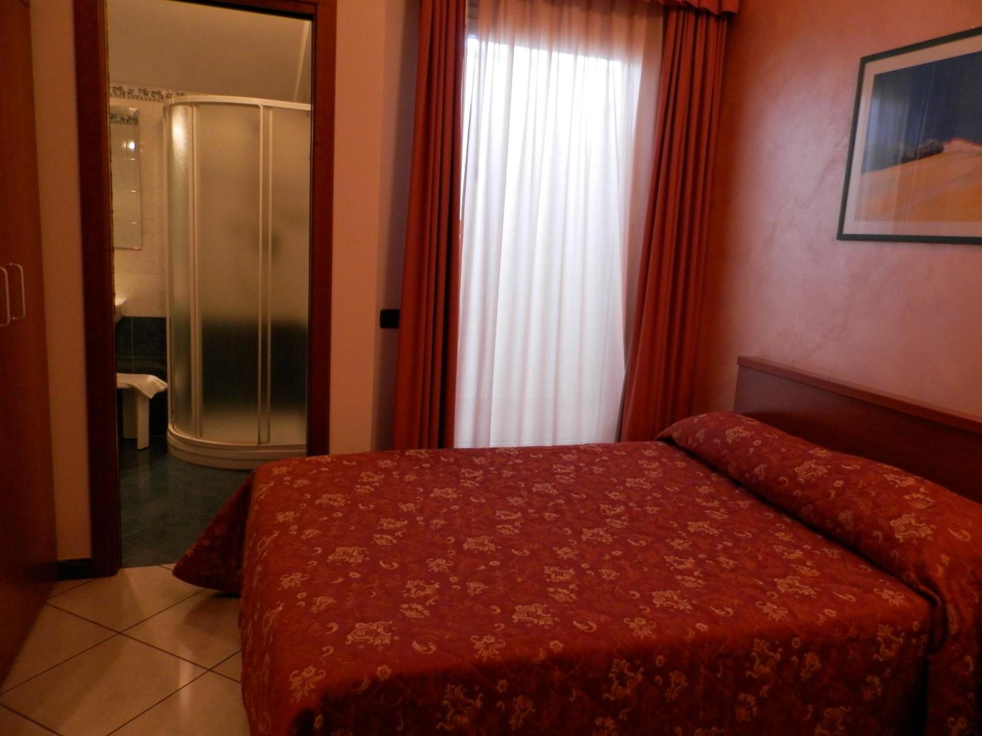 Hotel Stazione Livorno Eksteriør bilde