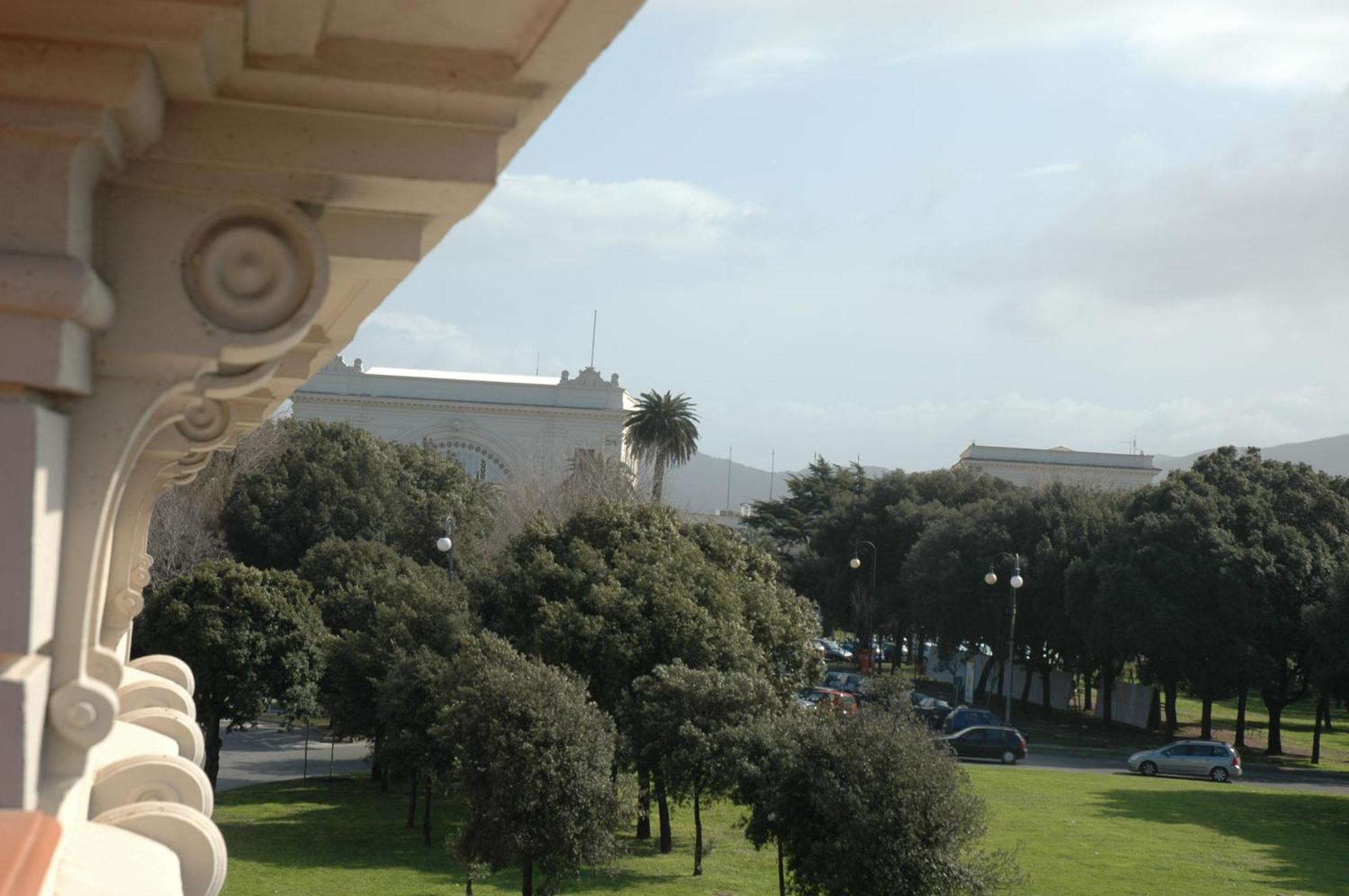 Hotel Stazione Livorno Eksteriør bilde