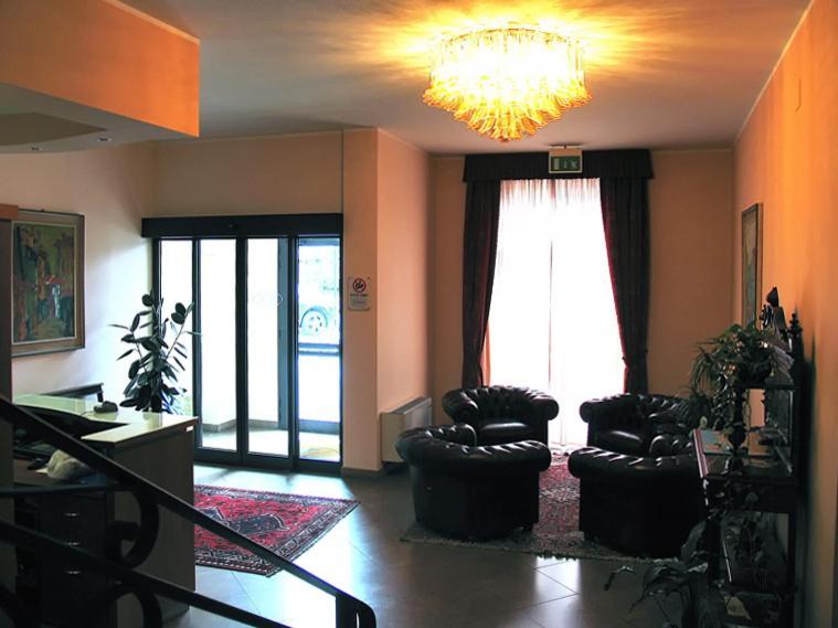 Hotel Stazione Livorno Eksteriør bilde