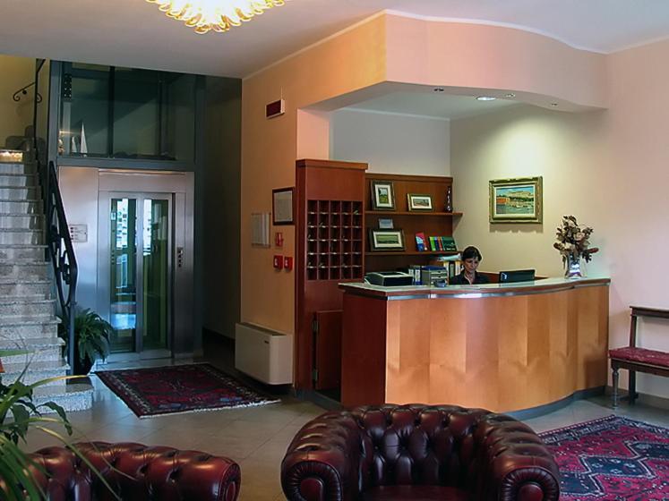 Hotel Stazione Livorno Eksteriør bilde