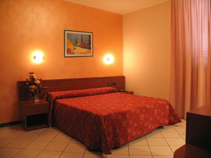 Hotel Stazione Livorno Eksteriør bilde